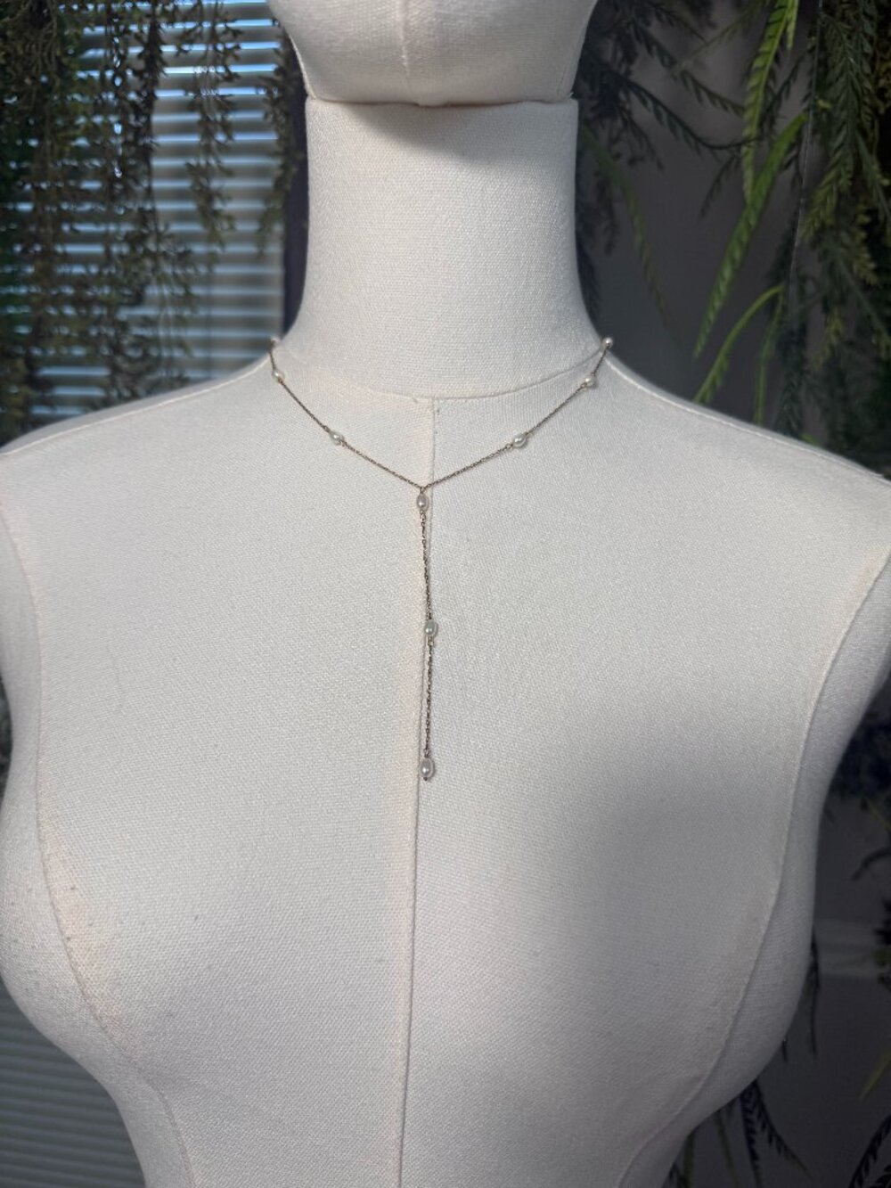 Shashi | Jemima Lariat Necklace in Pearl